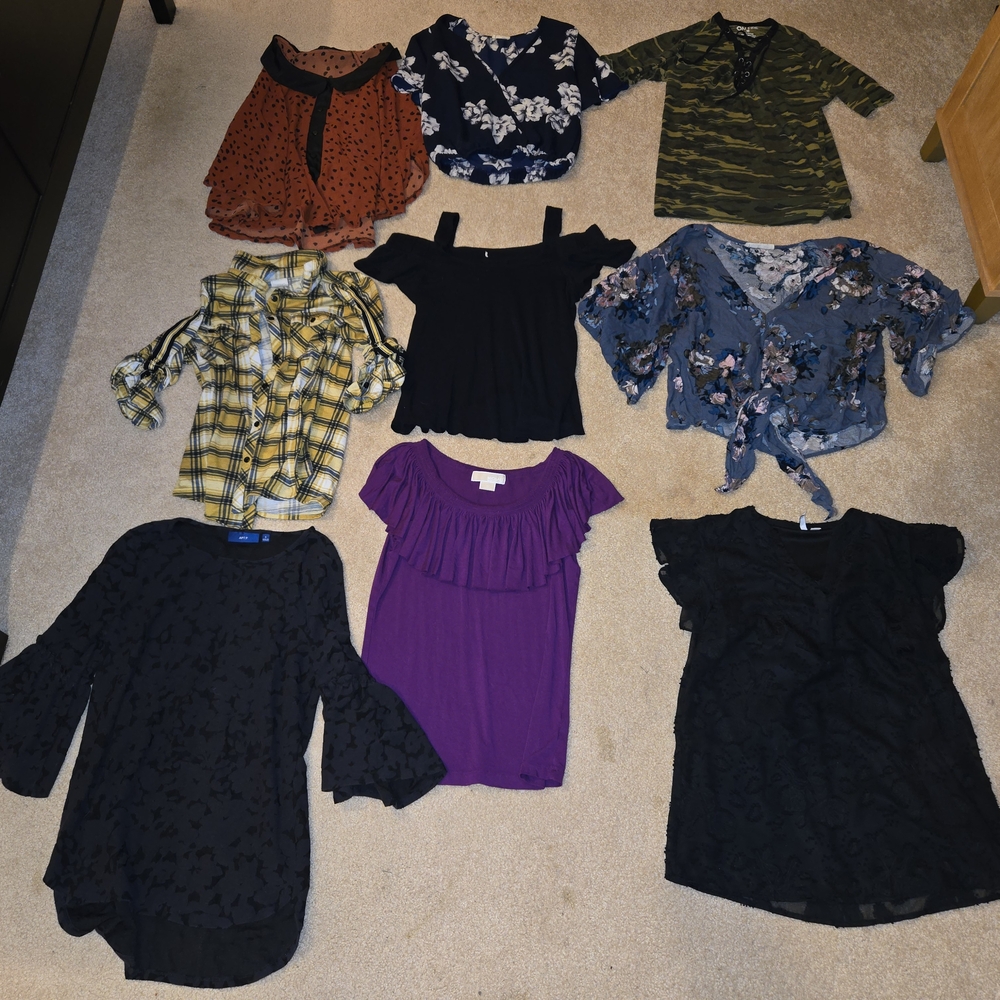 Lot Of 9 Women's Tops Small